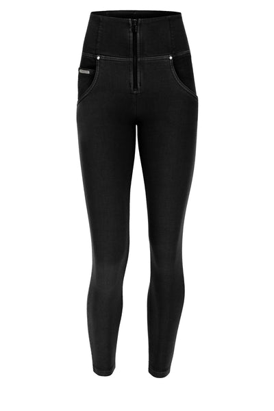 SNUG BLACK JEANS WITH POCKETS HIGH RISE