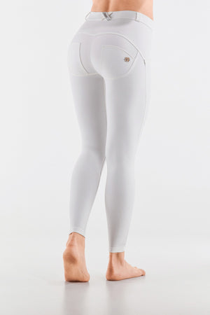 Freddy WR.UP® white faux leather mid rise 7/8 ankle trousers – view 3